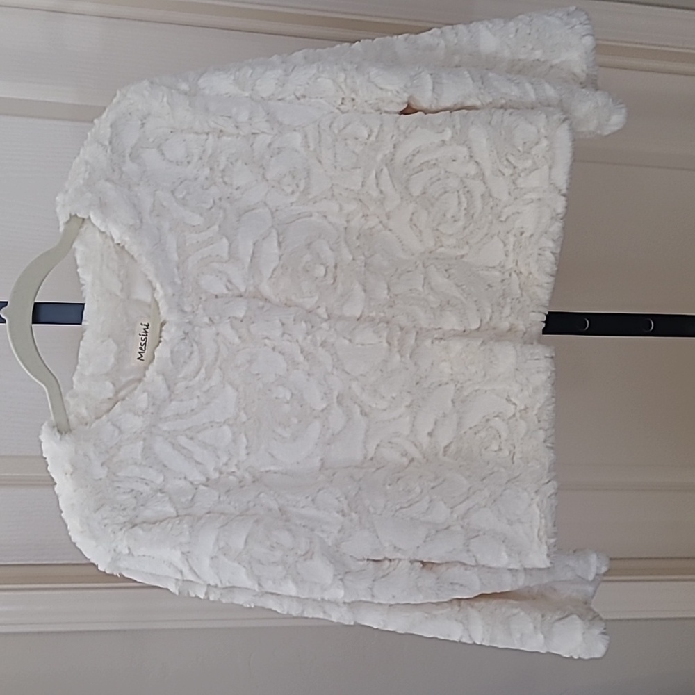 Messini Women's Vintage Vintage White Faux Fur Cropped Shrug Jacket Size M/L